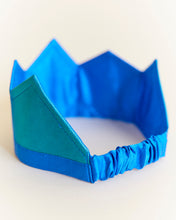 Load image into Gallery viewer, Dress-Up Silk Crown