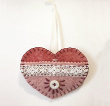 Load image into Gallery viewer, Wee Felt Vintage Valentine Pocket Complete Sewing Kit