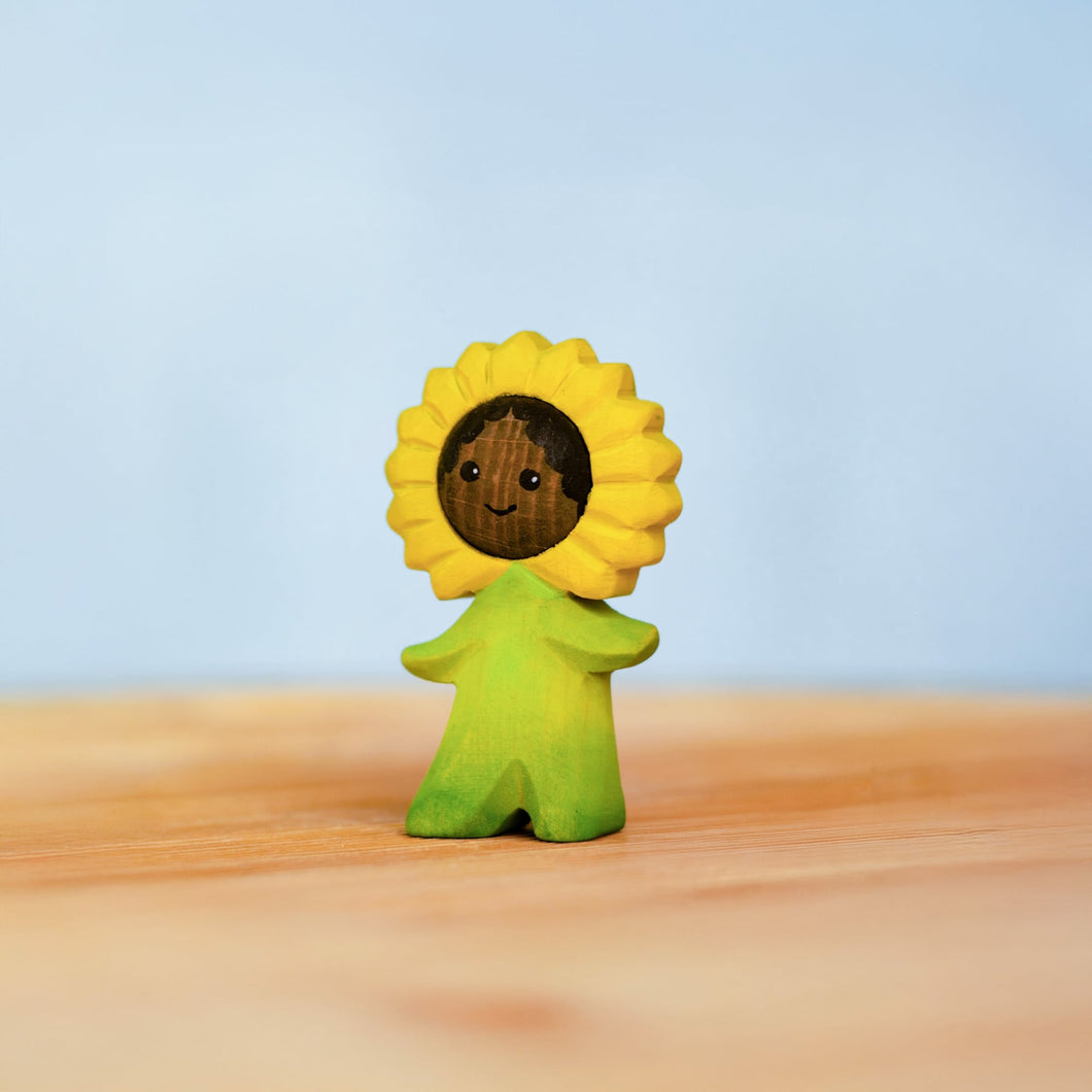 アンリ 木彫人形 Happy Children Wood Girl Flower Wooden Sunflower Flower Child – A Toy Garden